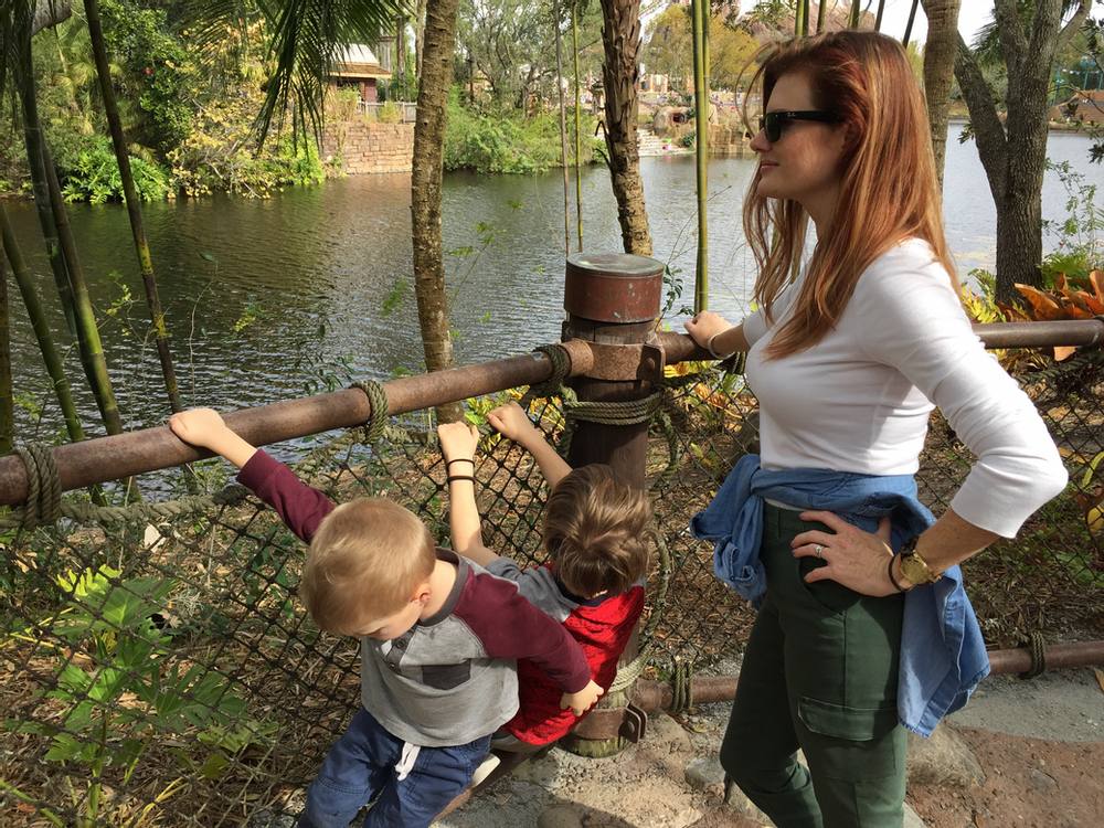 Safari: Always a Classic, even on Minnie Mouse!