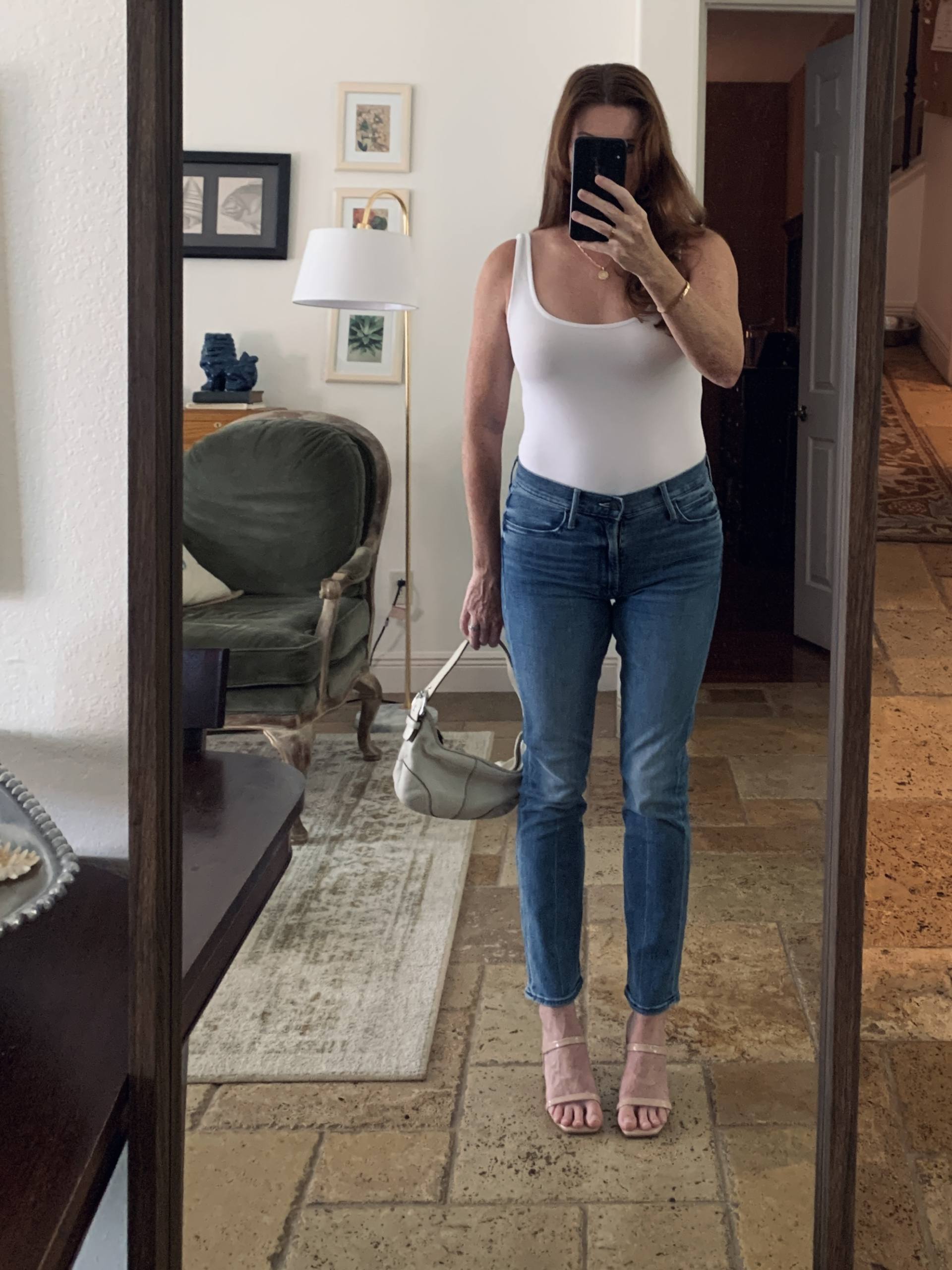10 Items That Go With Everything: Minimalist Chic